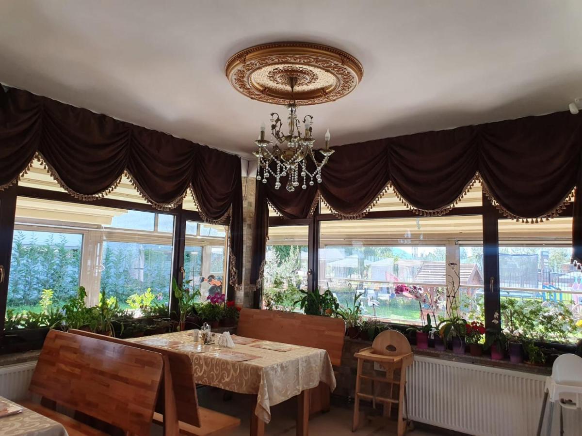 Sultan Mehmet Pensiune & Restaurant Brasov Exterior photo